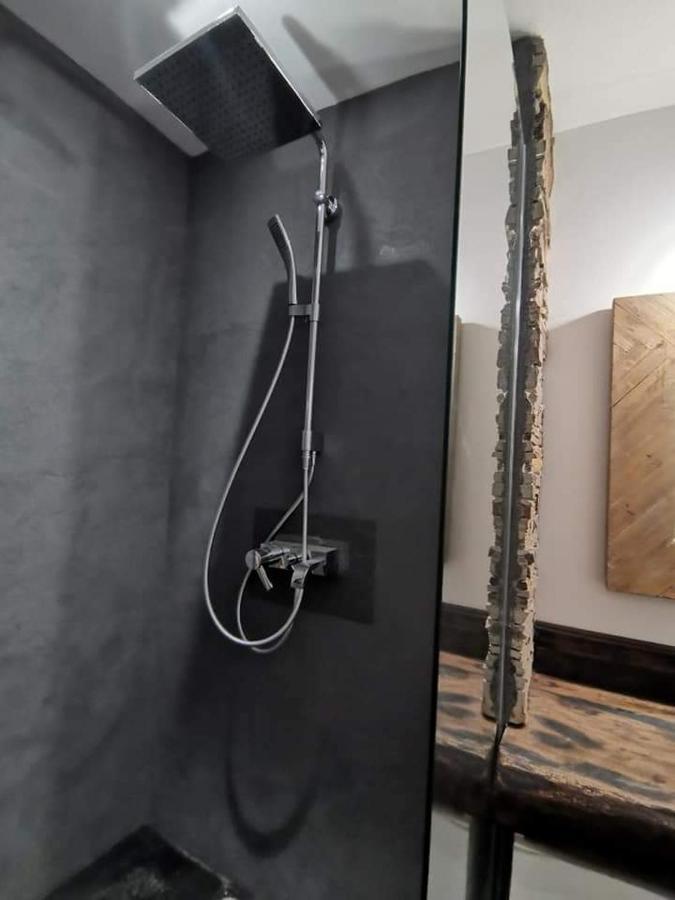 Loft 100M2 Neuf Entierement Equipee Callac Exterior foto