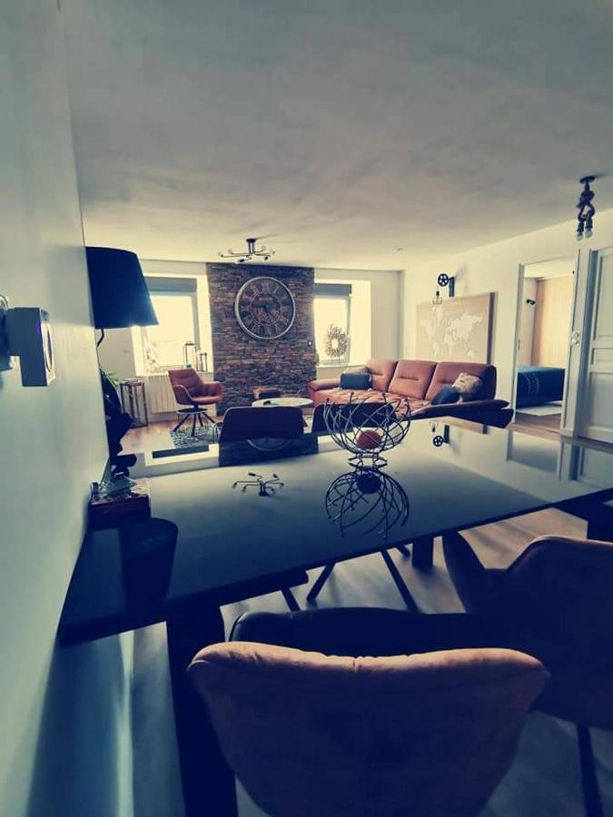 Loft 100M2 Neuf Entierement Equipee Callac Exterior foto